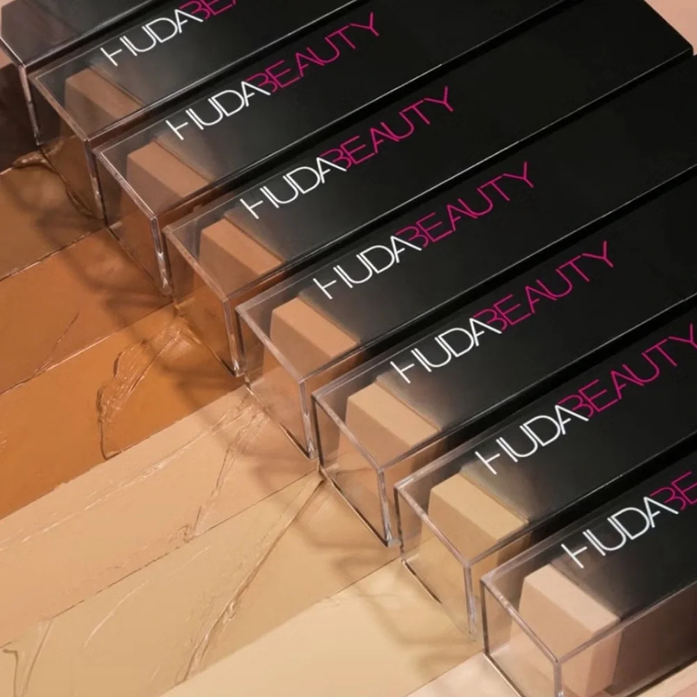 ⚡️💕HUDA BEAUTY Foundation Stick Creme Brûlée